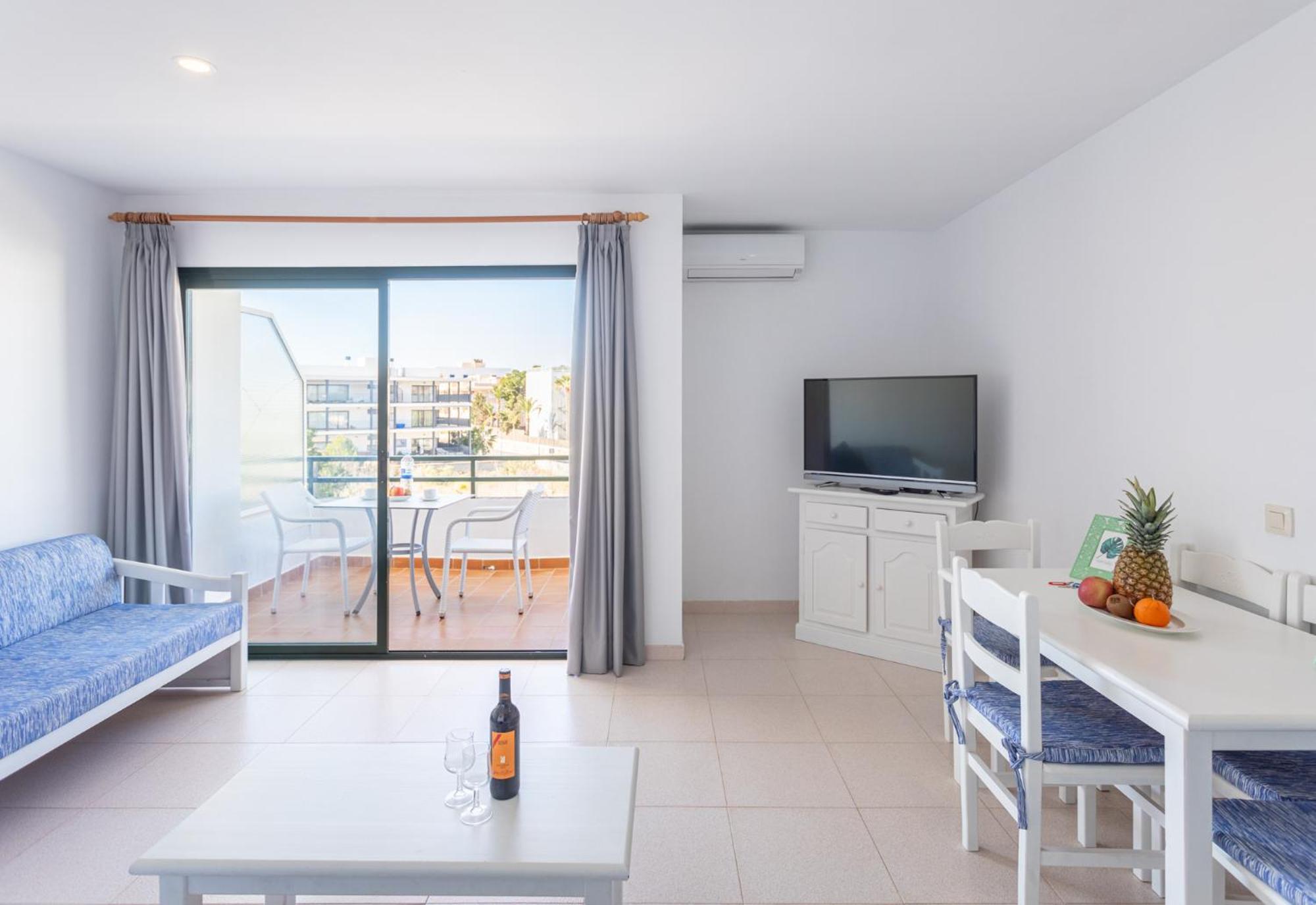 Es Dolc Apartments By Youroom Colònia de Sant Jordi Exterior foto